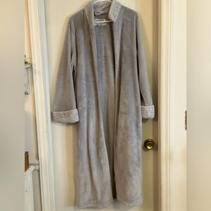 Anne Klein robe Gray, long, soft plush full zip robe grey five XL